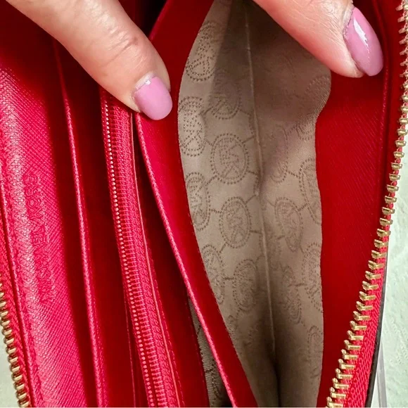 Michael Kors Red Croc-Pattern Zippy Wallet - Picture 7 of 11